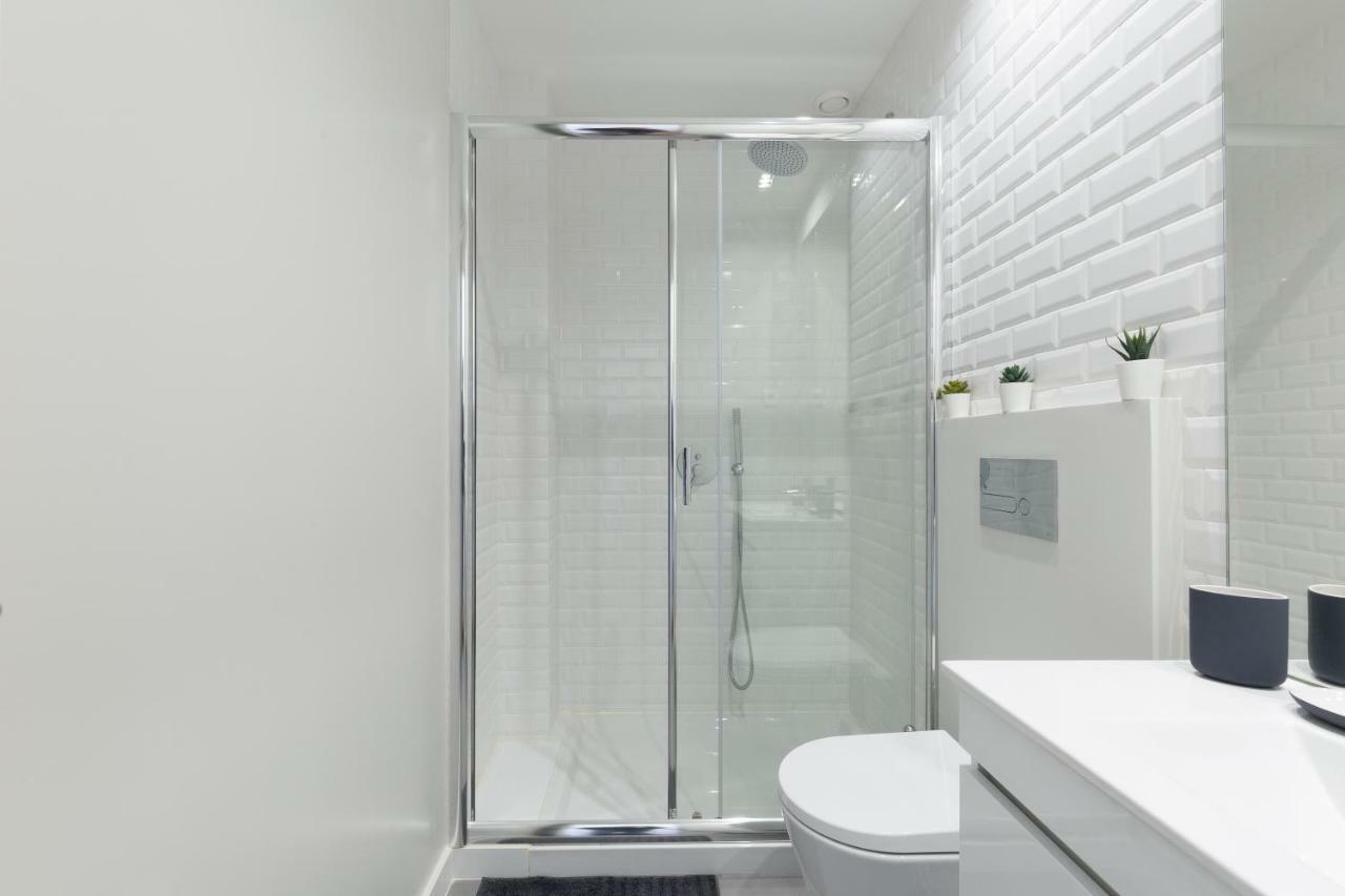 Host Wise - Charming Flat With Netflix - River View Porto Buitenkant foto